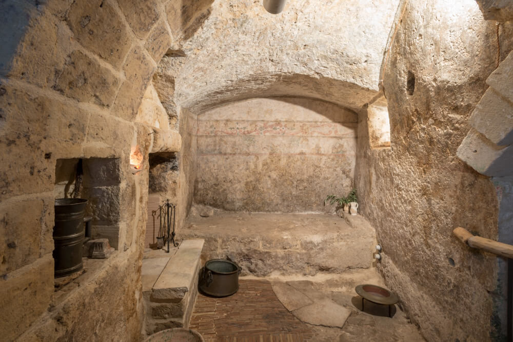 giaciglio-sotterraneo-frantoiano-moom-matera-olive-oil-museum-museo-olio-oliva